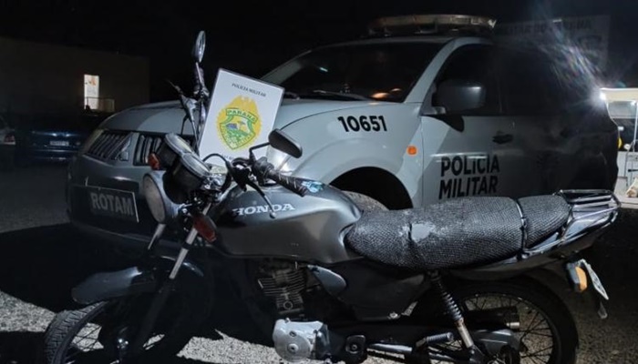 Laranjeiras – Polícia Militar apreende moto com alerta de furto